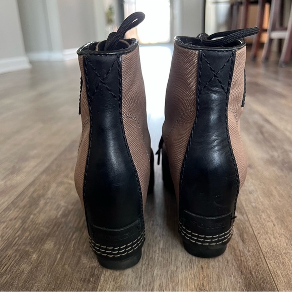 SOREL 1964 Premium Wedge Lace Up Boots Bluff Black/Tan NL2174 - Picture 10 of 13